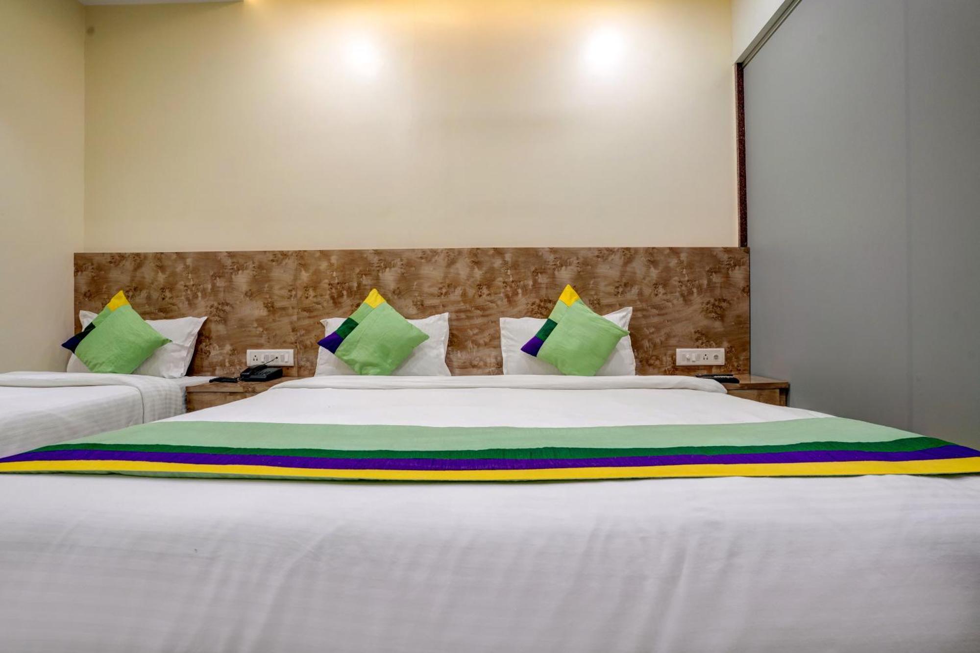 Kiwi International,Hotel,Мумбай Екстериор снимка