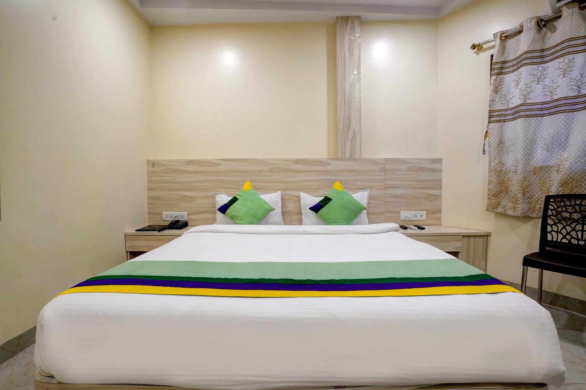 Kiwi International,Hotel,Мумбай Екстериор снимка